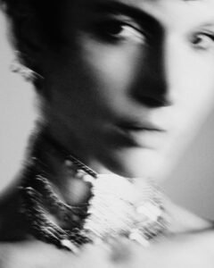 Blurred Portrait for living room, luxury blurred portrait wall art for office, minimalist blurred portrait poster